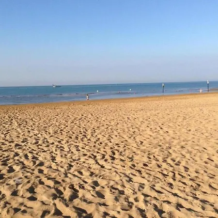 In Caorle 500 M From Apartmán *